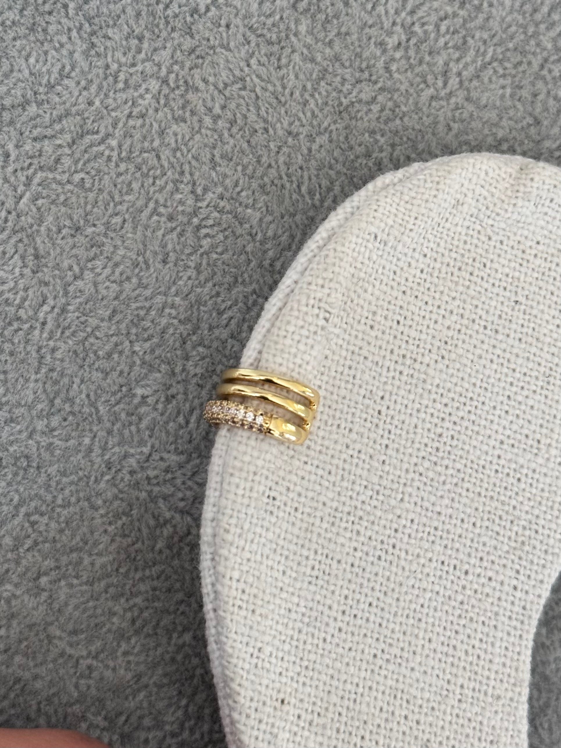 Earcuff