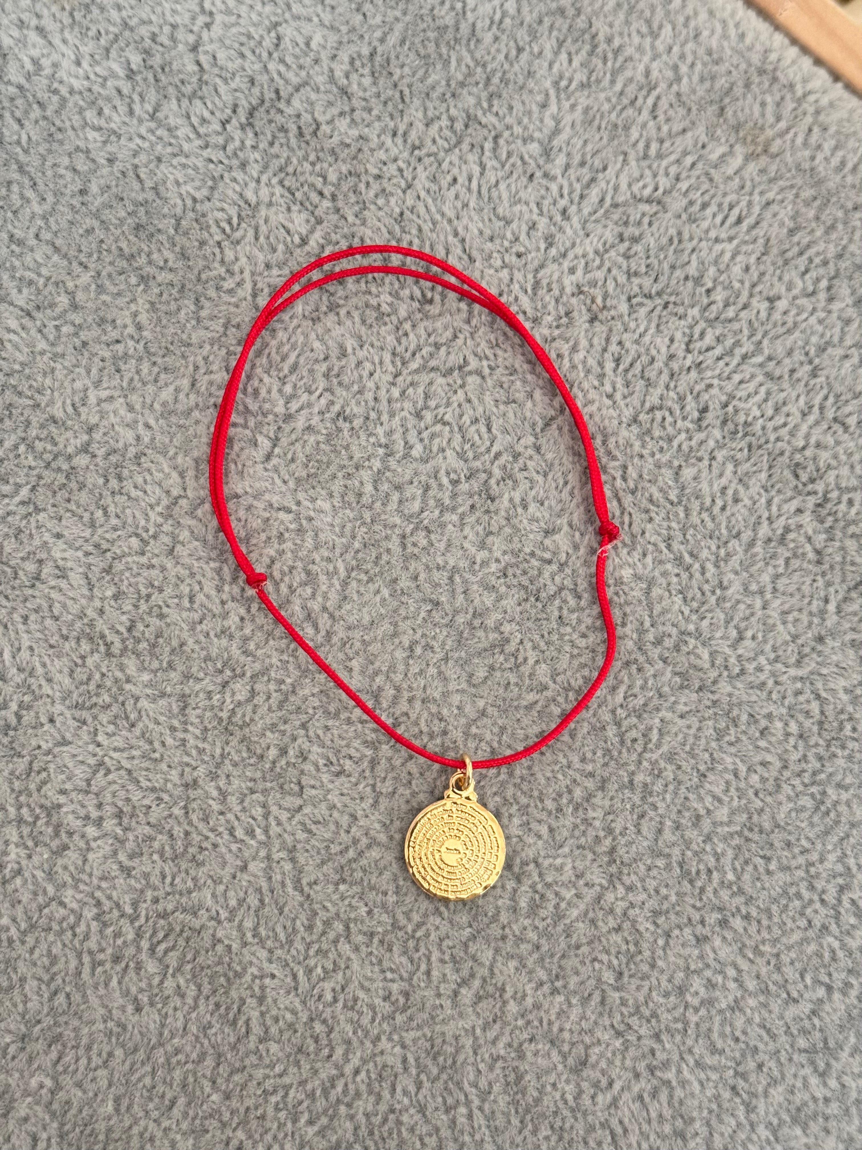 Hilitos rojos