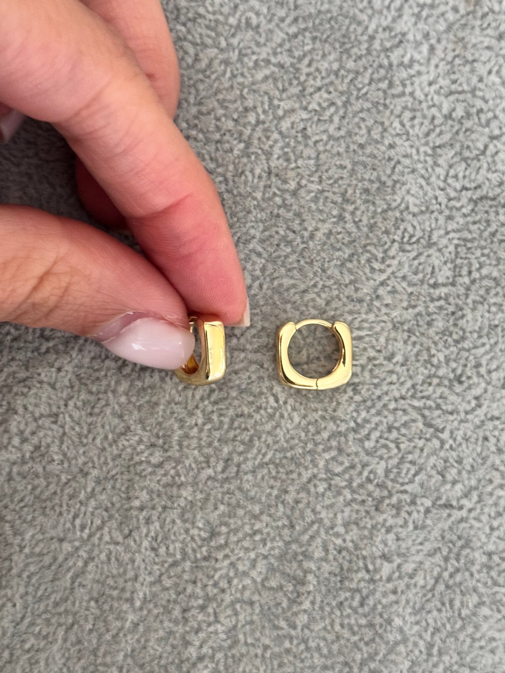 Argollas lisas cuadradas