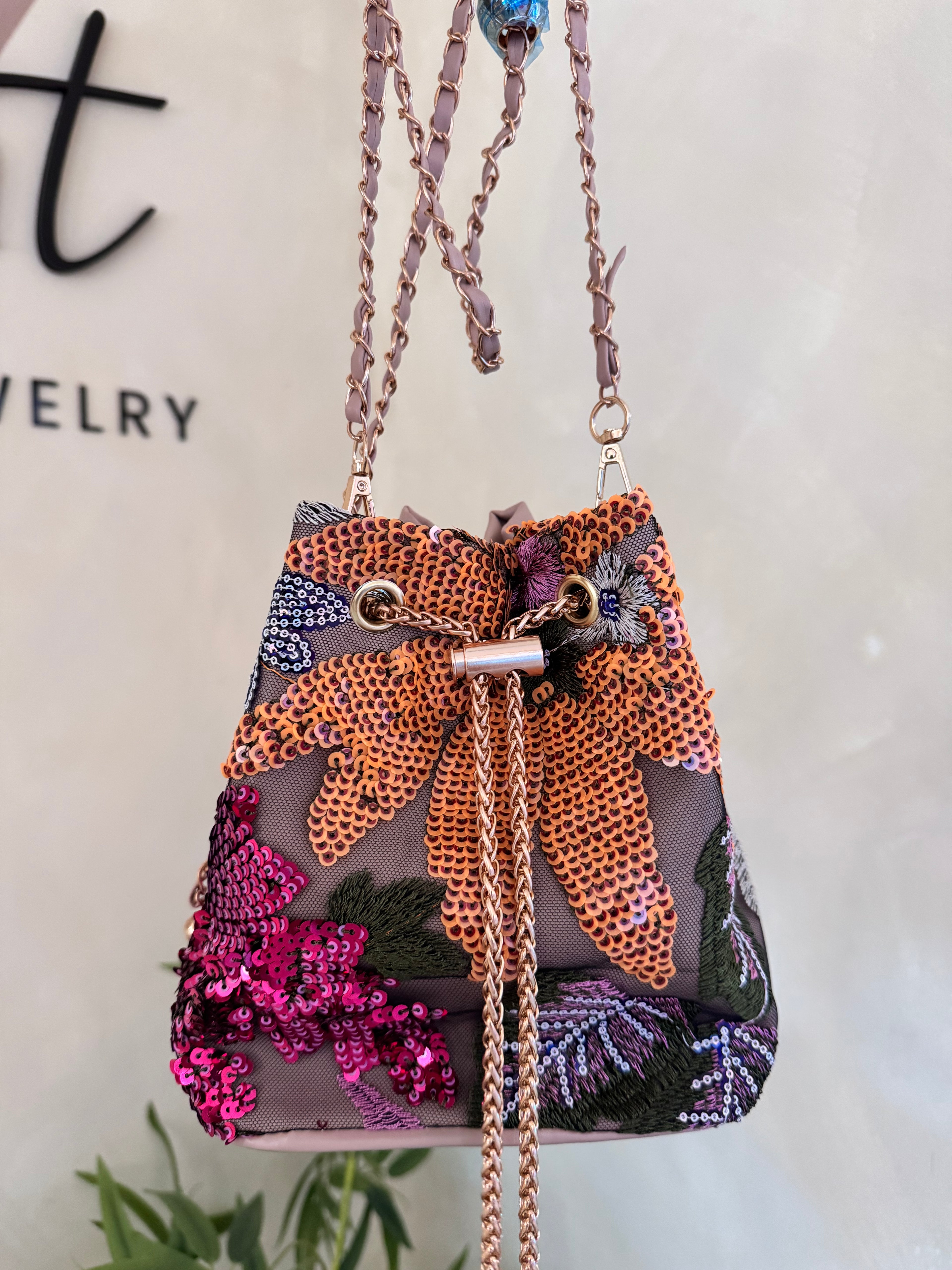 Bolso bandolero bordado