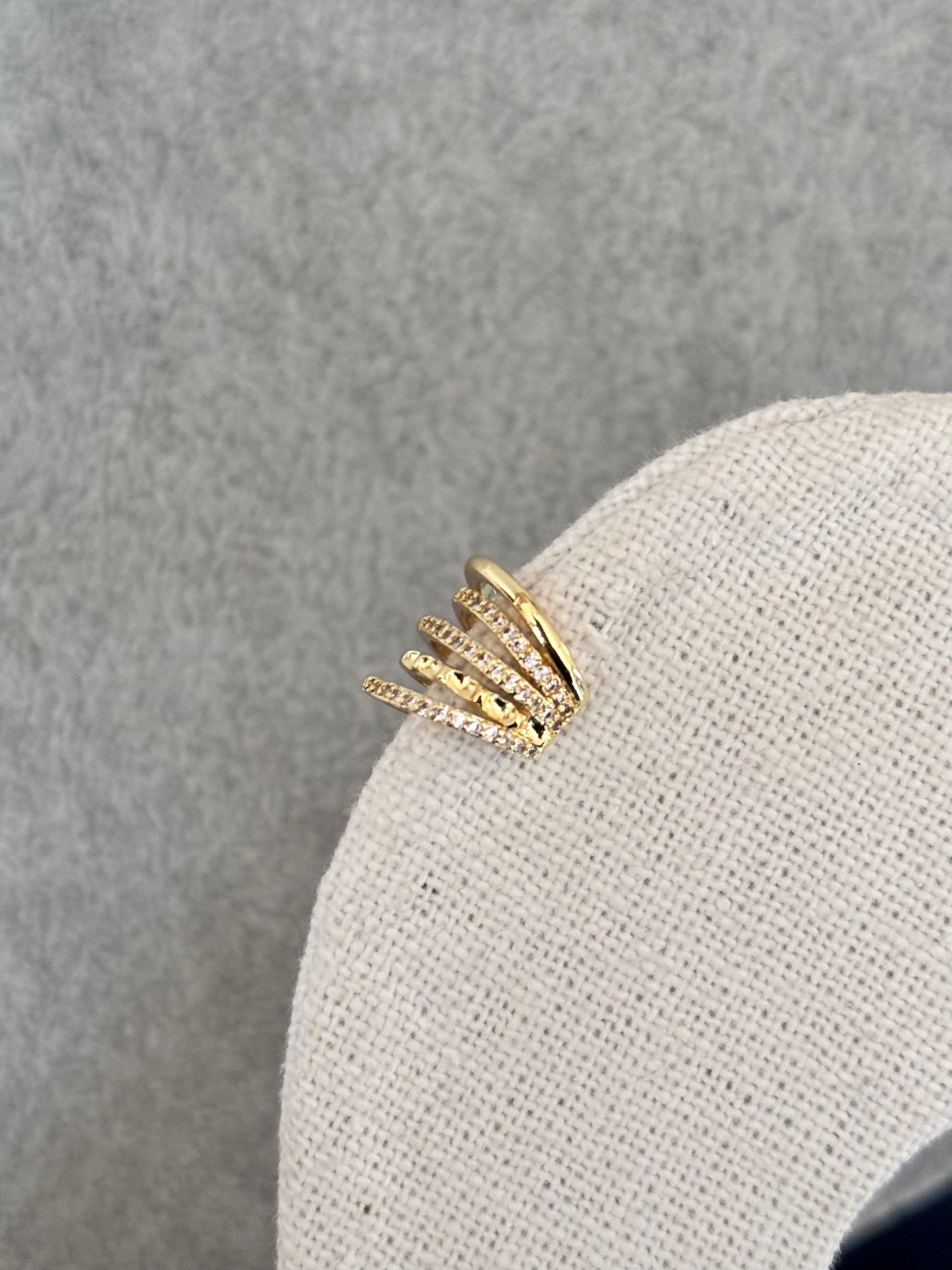 Earcuff