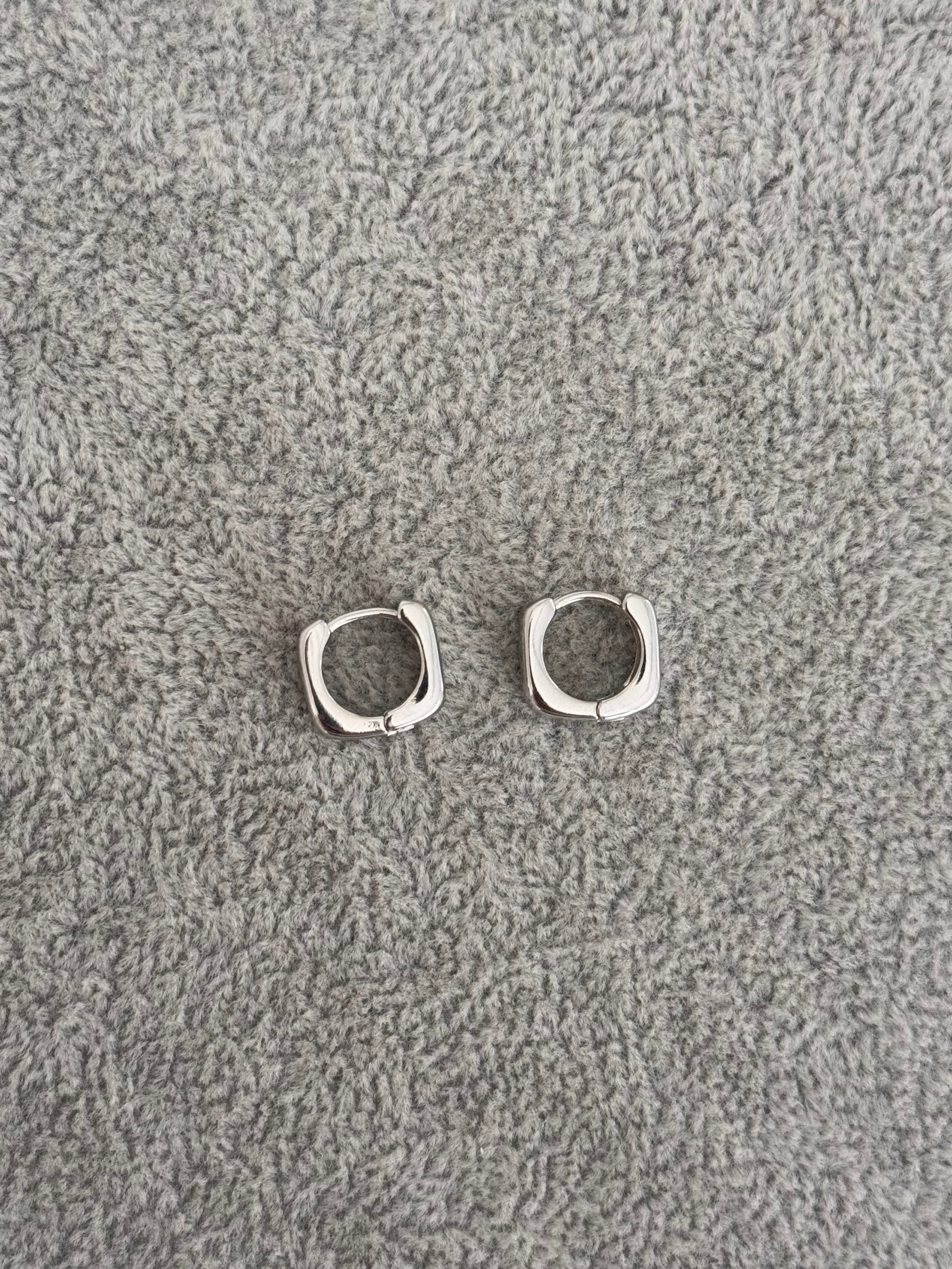 Argollas lisas Cuadradas