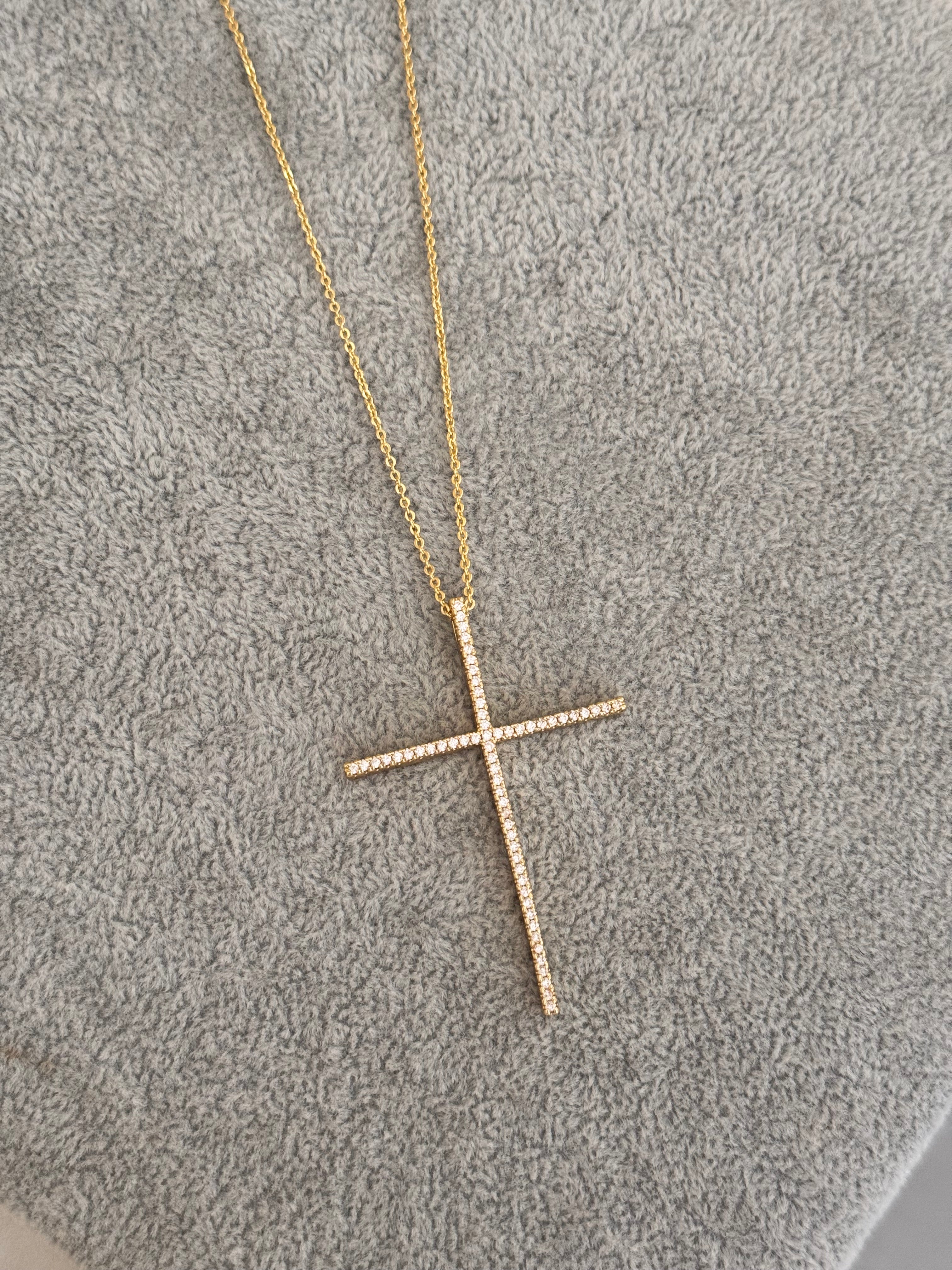 Collar cruz