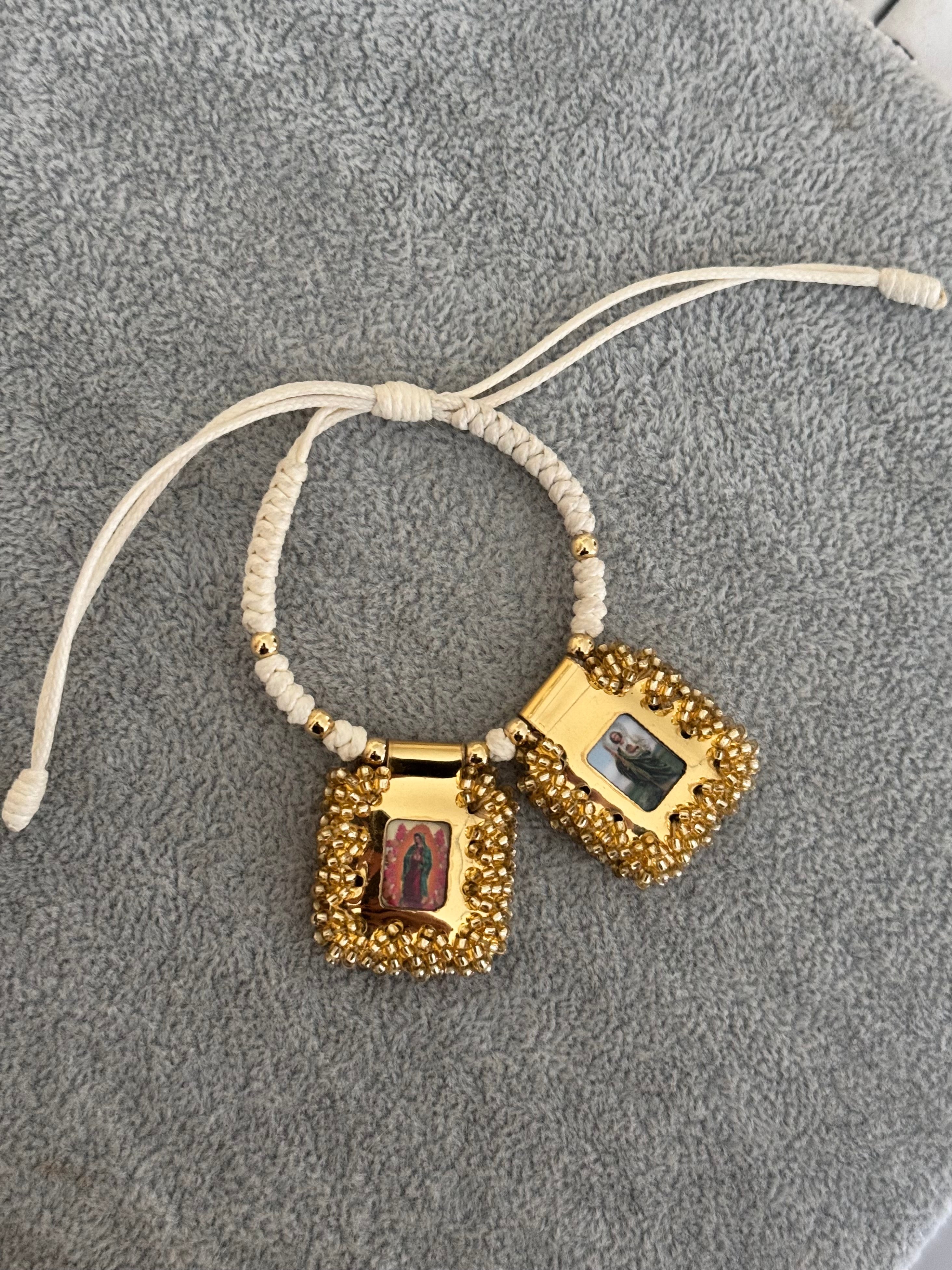Pulsera Escapulario Bordado